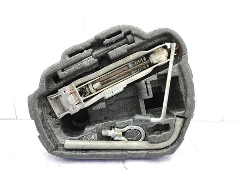 Used Jack Kit Jack Kit VW GOLF IV (1J1) 1.9 TDI (130 hp) 23757233 23757233