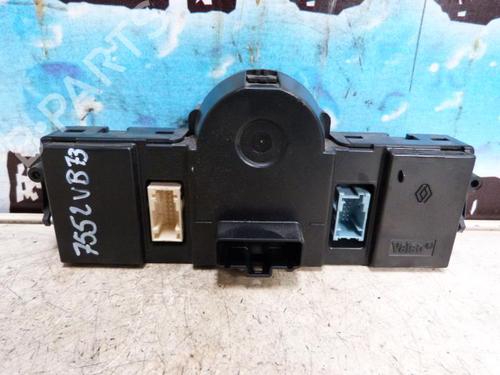 Used Climate control RENAULT MEGANE II Saloon (LM0/1_) 1.5 dCi (LM02, LM13, LM2A) (101 hp) 23685983