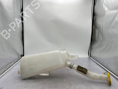 Used Windscreen washer tank Windscreen washer tank 38258248 38258248