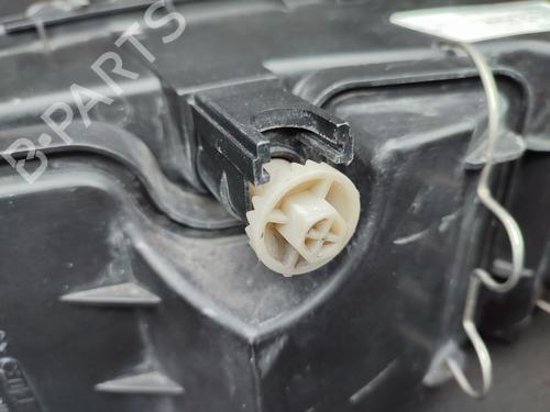 Used Right headlight Right headlight FIAT PUNTO (188_) 1.9 JTD 80 (188.237, .257, .337, .357) (80 hp) 23680074 23680074