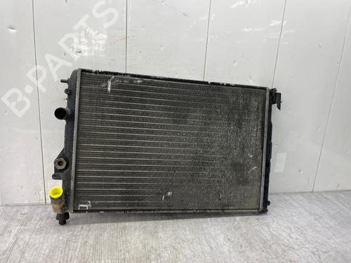 Used Water radiator Water radiator RENAULT SCÉNIC I MPV (JA0/1_, FA0_) 1.6 (JA00, JA16, JA15, JA19, JA1V, JA2B, JA2C, JA0B,... (107 hp) 40537780 40537780