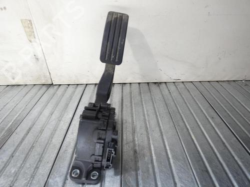 pedal-dacia-sandero-2008-23697822 main image