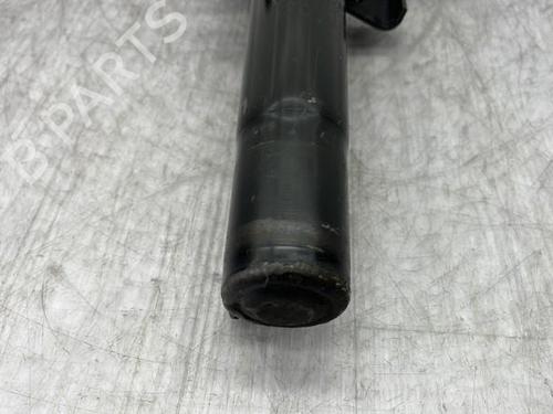 Used Right front shock absorber Right front shock absorber RENAULT SCÉNIC II (JM0/1_) 1.5 dCi (JM16) (103 hp) 23719703 23719703