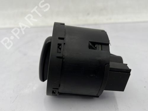 Used Headlight switch Headlight switch VW GOLF V (1K1) 1.9 TDI (105 hp) 24665747 24665747