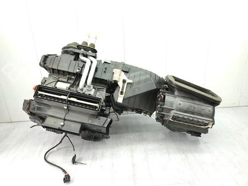 Heater matrix box AUDI A5 (8T3) 2.7 TDI | BP23721074M61 - Image 3