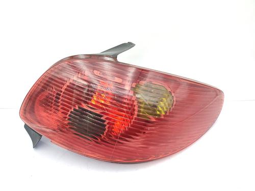 Used Right taillight Right taillight PEUGEOT 206 Hatchback (2A/C) 1.4 HDi eco 70 (68 hp) 23720627 23720627