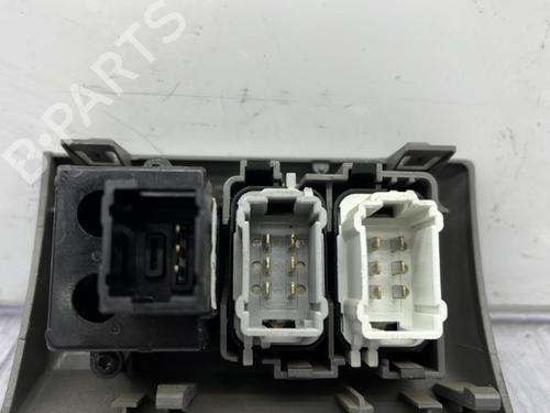 Used Switch Switch RENAULT LAGUNA II (BG0/1_) 1.9 dCi (BG08, BG0G) (120 hp) 23757626 23757626