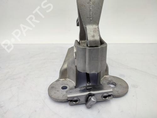 hand-brake-peugeot-2008-i-cu_-2013-23709949 main image