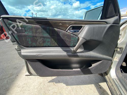 Used Seats set Seats set MERCEDES-BENZ E-CLASS (W210) E 240 (210.061) (170 hp) 36440133 36440133