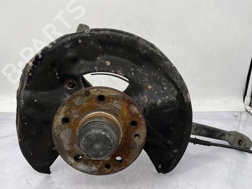 Used Right front steering knuckle MERCEDES-BENZ CLK (C208) CLK 200 Kompressor (208.345) (192 hp) 30353181
