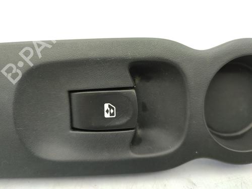 Used Right front window switch Right front window switch RENAULT MODUS / GRAND MODUS (F/JP0_) 1.5 dCi (JP0G, JP0H) (106 hp) 23722744 23722744