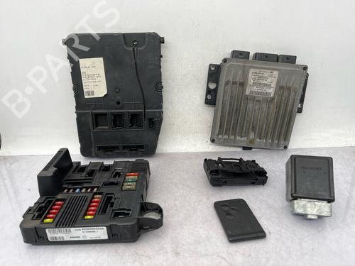 Used Electronic module Electronic module RENAULT MEGANE II Estate (KM0/1_) 1.5 dCi (KM0F, KM0T, KM2B) (82 hp) 40271474 40271474