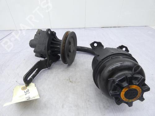 Used Steering pump BMW 3 Coupe (E36) 318 is (140 hp) 23668009