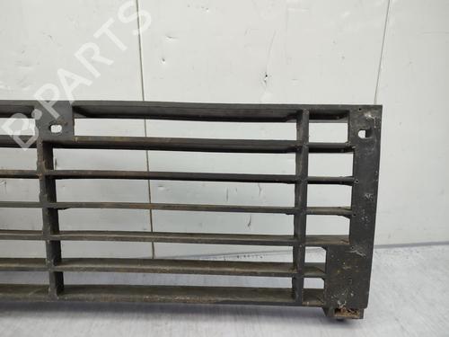 Used Grille Grille 23742460 23742460