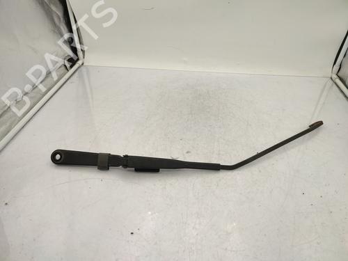 Used Front windshield wiper arm IVECO DAILY III Van 35 C 12 V, 35 S 12 V (AGKA43A2, AGKB43A2, AGKB46A2,... (116 hp) 23684038