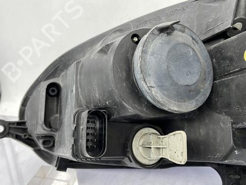 Right headlight VW GOLF V (1K1) 1.9 TDI | BP30129228C29
