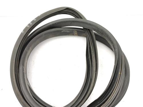 Used Rubber door seal RENAULT CLIO IV (BH_) 1.5 dCi 75 (75 hp) 23719882