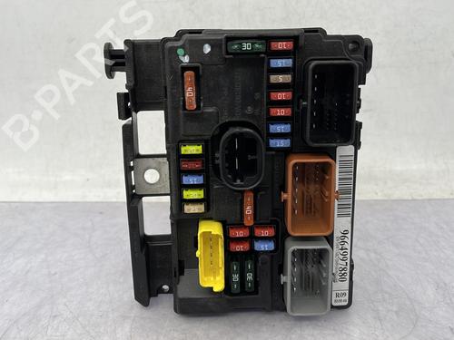Fuse box CITROËN C3 Picasso (SH_) 1.6 HDi | BP33118208E1 - Image 2