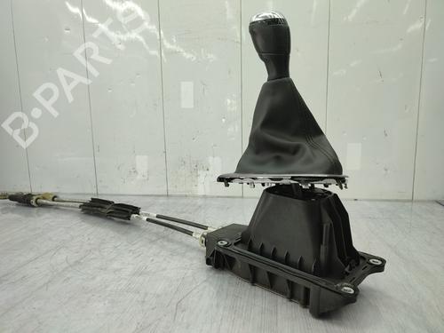 Used Gear lever RENAULT CLIO IV (BH_) 0.9 TCe 90 (BHNF, BHMA, BHMH, BHJK, BHJR) (90 hp) 29304772