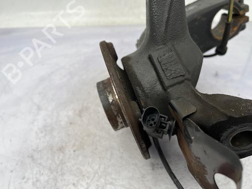 Used Left front steering knuckle Left front steering knuckle PEUGEOT 108 1.2 (82 hp) 37419114 37419114