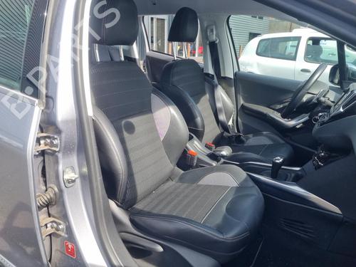 Steering wheel PEUGEOT 2008 I (CU_) 1.6 HDi | BP23705152C49 - Image 10