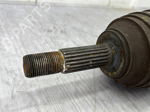 Used Left front driveshaft Left front driveshaft RENAULT CLIO II (BB_, CB_) 1.2 (BB0A, BB0F, BB10, BB1K, BB28, BB2D, BB2H, CB0A,... (58 hp) 32321186 32321186
