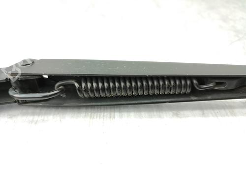 front-windshield-wiper-arm-nissan-nv400-van-x62-x62b-2011-23733342 main image