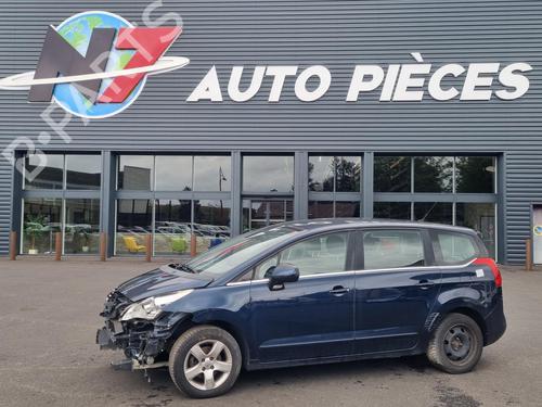 Dashboard PEUGEOT 5008 (0U_, 0E_) 1.6 HDi | BP23677638C46 - Image 20
