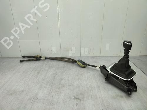 Used Gear lever RENAULT MEGANE IV Hatchback (B9A/M/N_) 1.5 dCi 110 (B9A3) (110 hp) 25001186
