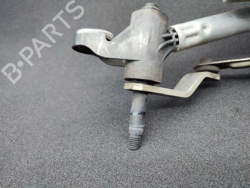 Used Front wiper motor RENAULT TWINGO II (CN0_) 1.2 16V (CN04, CN0B) (75 hp) 23718445