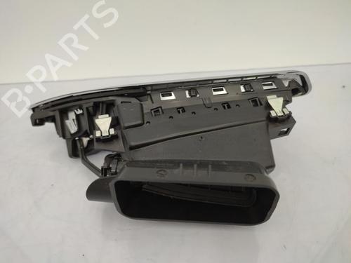 Air vent PEUGEOT 208 I (CA_, CC_) 1.2 VTI 82 | BP23711651I21