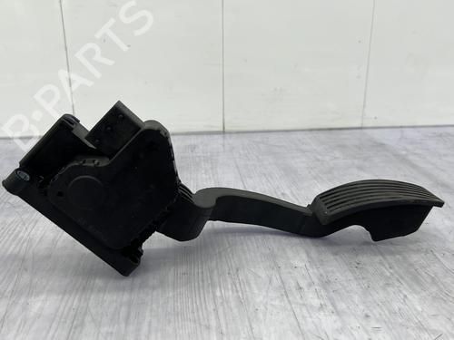 Used Pedal Pedal FIAT GRANDE PUNTO (199_) 1.3 D Multijet (75 hp) 23704042 23704042