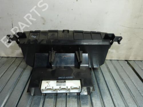 climate-control-toyota-rav-4-ii-_a2_-2000-2001-2002-2003-2004-2005-23684866 main image