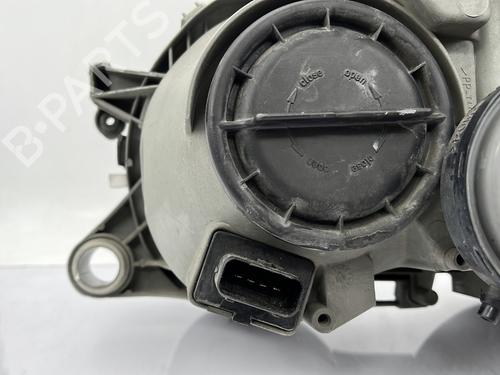 Right headlight MERCEDES-BENZ CLK (C208) CLK 200 (208.335) | BP28103489C29 