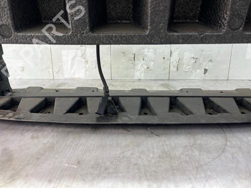 Frontplate/Frontkurv Frontplate/Frontkurv VW JETTA III (1K2) 2.0 TDI 16V (140 hp) 36762186 36762186