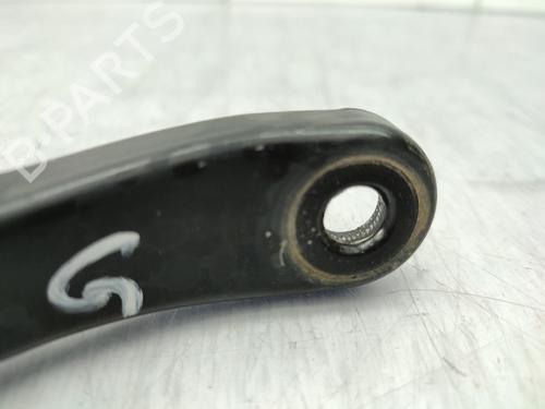 Front windshield wiper arm PEUGEOT 2008 I (CU_) 1.2 THP 110 / PureTech 110 | BP23722227C143 