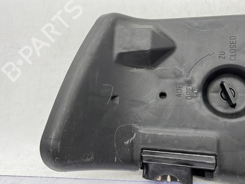 Used Lamp holder Lamp holder MERCEDES-BENZ 124 Saloon (W124) 300 E-24 (124.031) (220 hp) 25701235 25701235