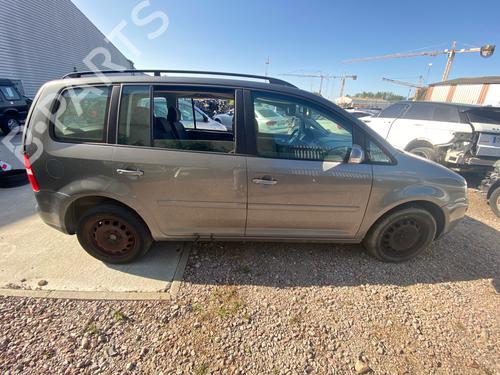 Dashboard VW TOURAN (1T1, 1T2) 1.9 TDI | BP37636557C46 - Image 45