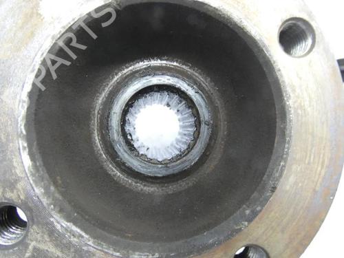 Used Right front steering knuckle Right front steering knuckle CITROËN ZX (N2) 1.4 (75 hp) 23701365 23701365