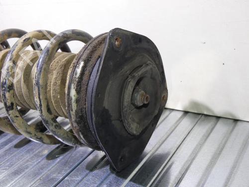 Used Left front shock absorber Left front shock absorber RENAULT KANGOO Express (FW0/1_) 1.5 dCi 70 (FW0A, KW0V) (68 hp) 23696518 23696518