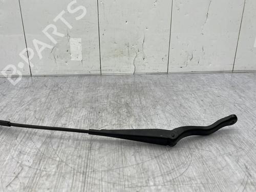 Used Front windshield wiper arm OPEL CORSA E (X15) 1.4 Turbo (08, 68) (101 hp) 23761998