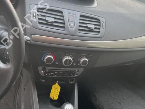 Dashboard RENAULT MEGANE III Hatchback (BZ0/1_, B3_) 1.5 dCi (BZ09, BZ0D, BZ1W, BZ29, BZ14) | BP23704833C46 - Image 31
