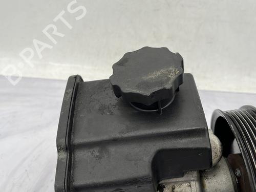 Used Steering pump Steering pump MERCEDES-BENZ SPRINTER 2-t Van (B901, B902) 211 CDI (901.661, 901.662, 902.661, 902.662) (109 hp) 30514702 30514702