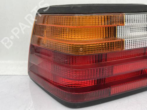 Used Left taillight Left taillight MERCEDES-BENZ 124 Saloon (W124) 300 E-24 (124.031) (220 hp) 25716726 25716726