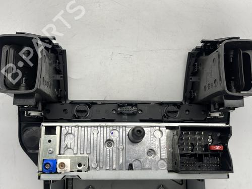 Used Radio Radio 30618992 30618992