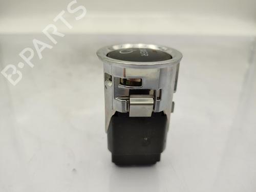 switch-toyota-prius-liftback-_w2_-2003-2004-2005-2006-2007-2008-2009-2010-23722167 main image