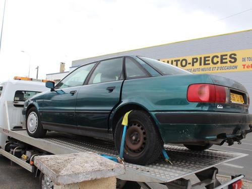 Left headlight AUDI 80 B4 Saloon (8C2) 1.6 E | BP23665145C28 - Image 11