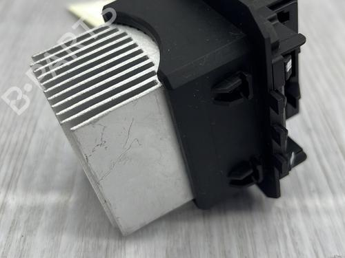 Used Heater resistor Heater resistor PEUGEOT 208 I (CA_, CC_) 1.0 VTi (68 hp) 23758633 23758633