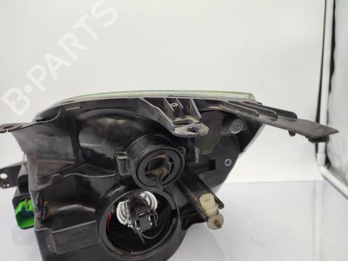 Right headlight FORD FIESTA V (JH_, JD_) 1.4 TDCi | BP23712531C29 