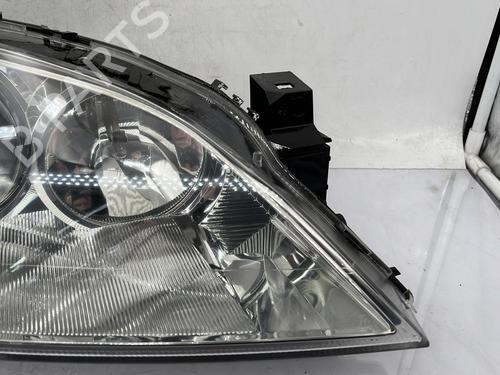 Right headlight FORD MONDEO III (B5Y) 2.0 16V | BP30136462C29 